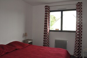 8 chambres, bureau, fer et planche à repasser, Wi-Fi gratuit