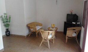 Interior - APARTMENT F3 bottom of villa to rent for holidays (ANSES D'ARLET)