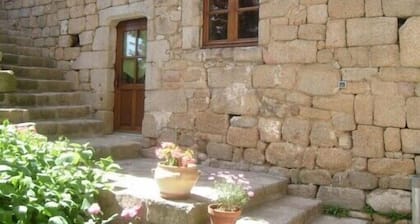 Quiet cottage with beautiful view