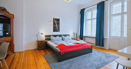 Large and Luxuriously Furnished Apartment w/ 2 Bedrooms + 1 Living/Dining Room