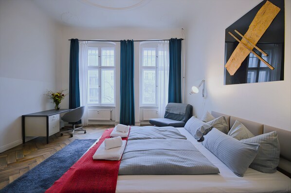2 bedrooms, desk, iron/ironing board, travel crib