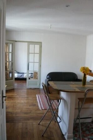 Interior - Under the roofs of Montmartre, romantic and comfortable- Wifi - Lift  (Paris)