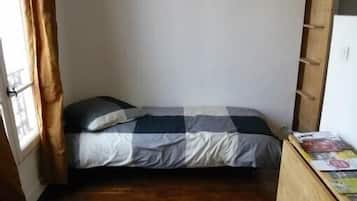 1 chambre, fer et planche Ă repasser, Wi-Fi, draps fournis