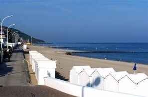 Am Strand, Liegestühle