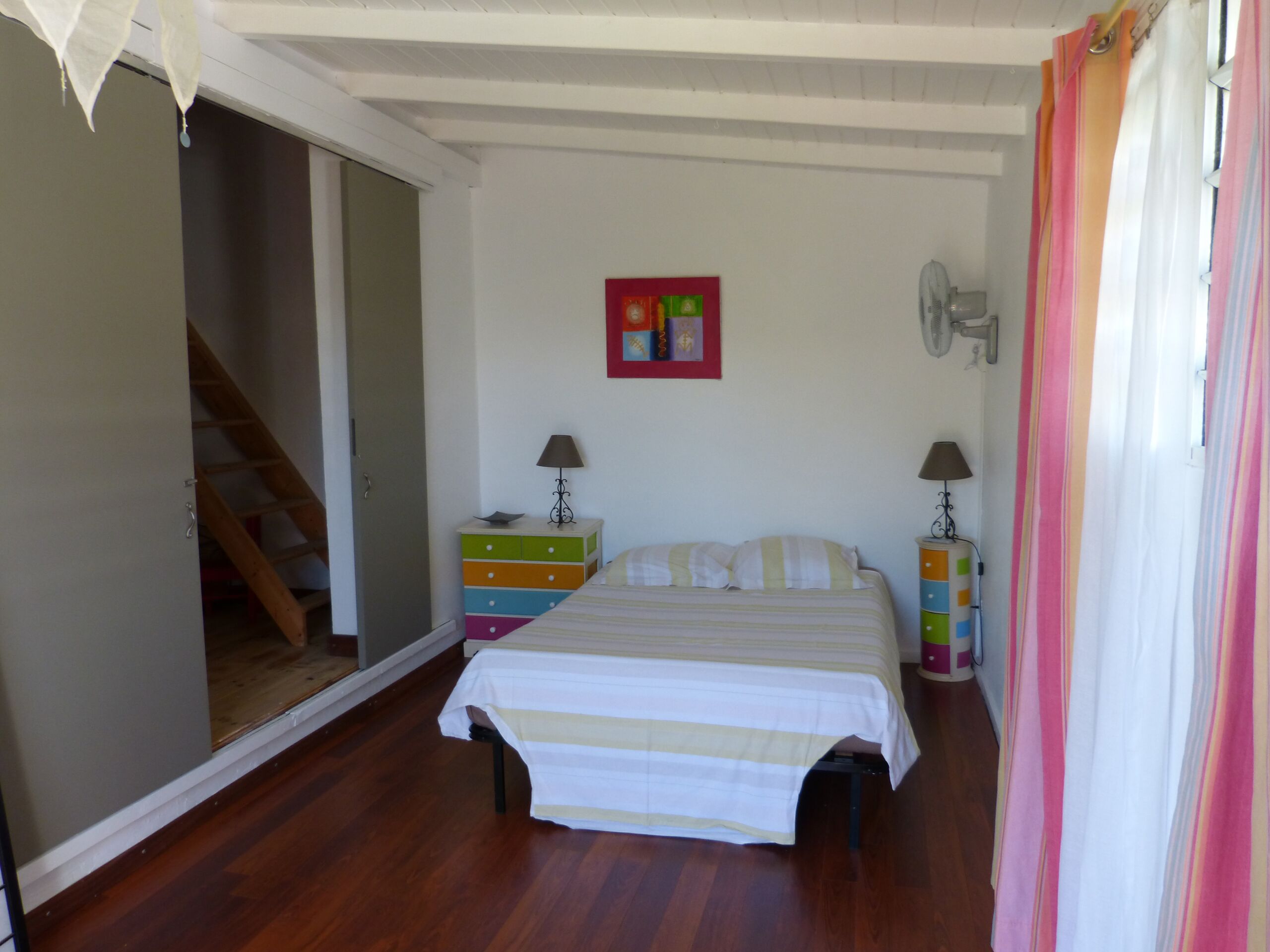 6 bedrooms, in-room safe, desk, iron/ironing board