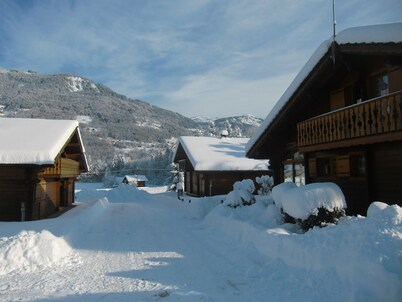Chalet 9 persons, veranda-Morillon, Hte-Savoie- 2 stars- 4 bedrooms- 2 bathrooms