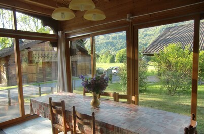 Chalet 9 persons, veranda-Morillon, Hte-Savoie- 2 stars- 4 bedrooms- 2 bathrooms