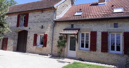 Confortable casa en el campo cerca de Chablis y Champagne