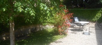 Comfortable house in the countryside near Chablis and Champagne