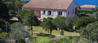 villa marina , climatised,wi-fi, private garden and parking.