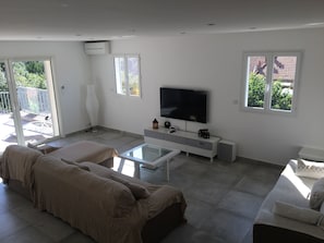 TV, DVD player, books, music library