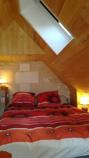 2 chambres, fer et planche Ă repasser, Wi-Fi gratuit, draps fournis