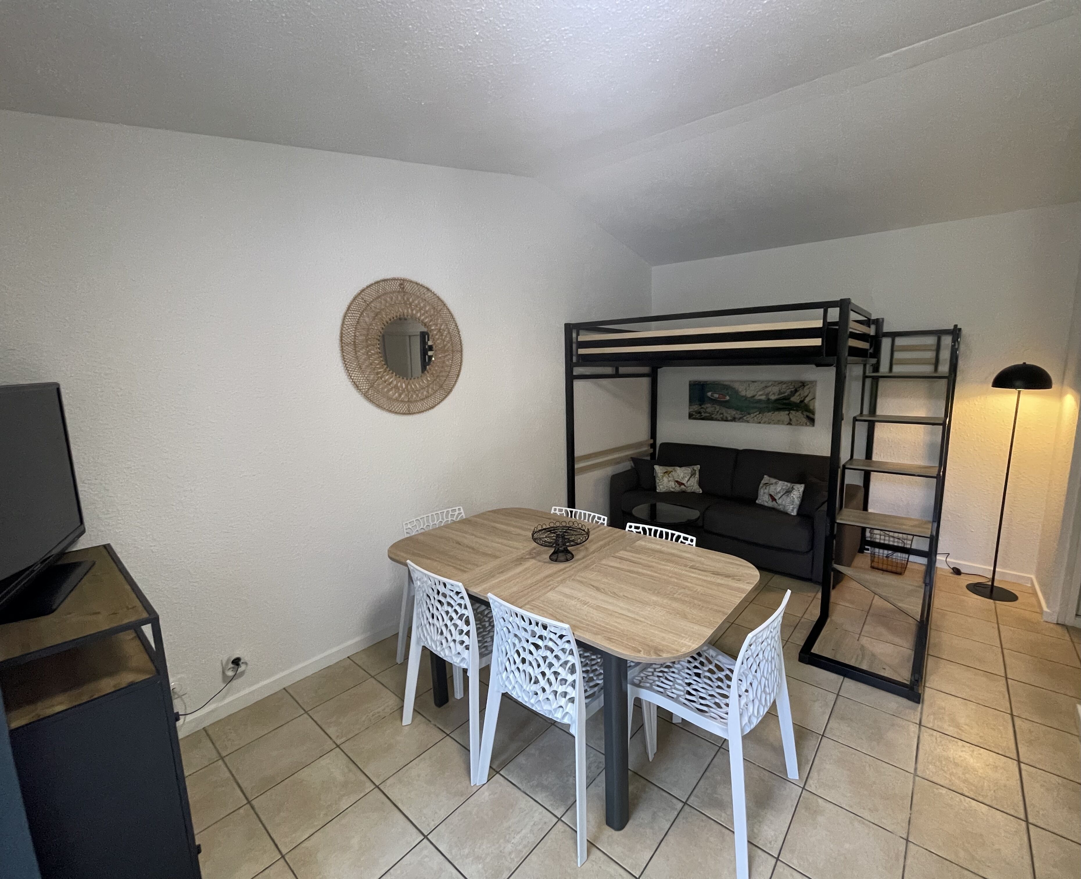 100 Metres From Santa Guilia Beach, Comfortable, Garden Furniture, Barbecue - Palombaggia