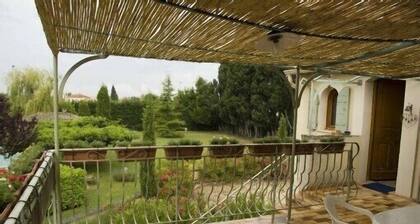 Superb apartment of 120 m2 in provencal mas of the owners