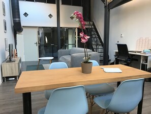 Interior - LOFT direct access to Lille hypercentre, 24/7 entry (Wattignies)