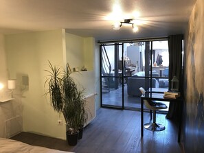 Interior - LOFT direct access to Lille hypercentre, 24/7 entry (Wattignies)