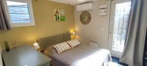 1 Schlafzimmer, Bügeleisen/Bügelbrett