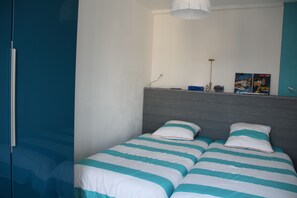 1 chambre, fer et planche à repasser, Wi-Fi gratuit