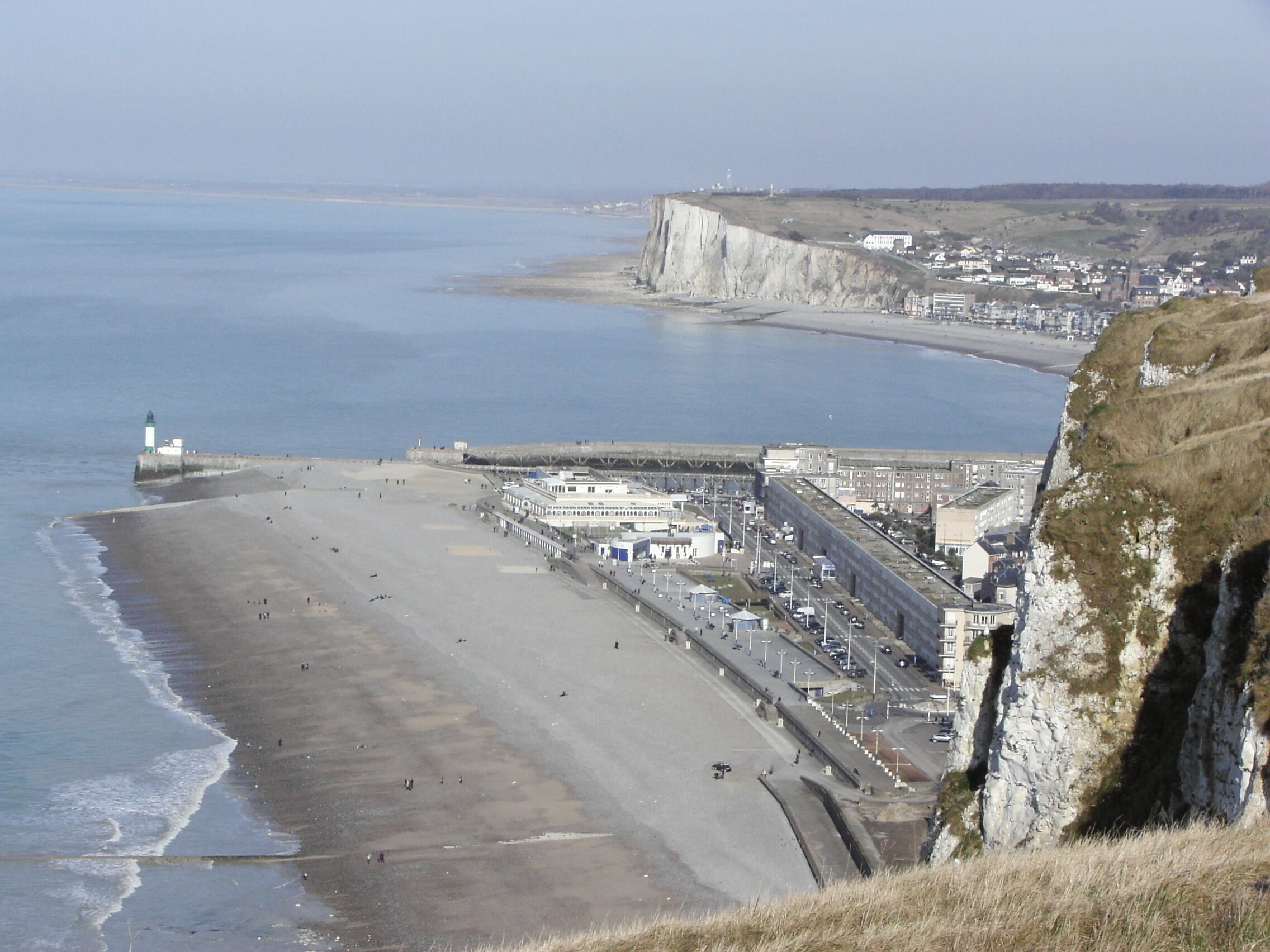 De la falaise, vue sur le plage du Tréport et Mers les Bains
