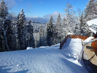 Independent chalet on 2 levels with parking and WIFI classified 3 stars