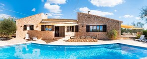 Piscine extérieure