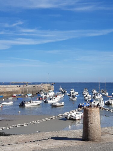 Cosy cottage ideally located 