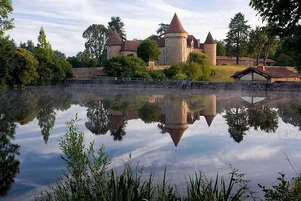 Domaine des Etangs et son restaurant étoilé à proximité du domaine de Thauzac