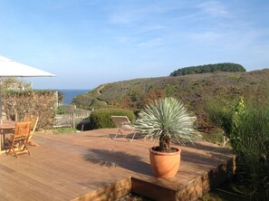 Terrace/patio - Beautiful house at Sea (Sauzon) (Sauzon)