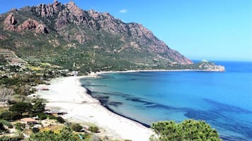 Beach nearby, sun-loungers