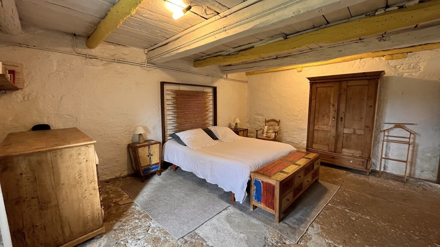 4 chambres, fer et planche à repasser, lit parapluie, Wi-Fi gratuit