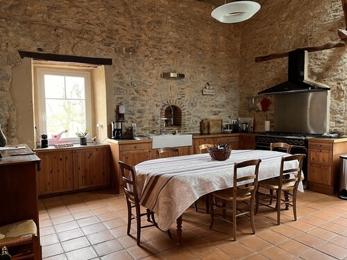 Magnificent 18th century farmhouse, 4* - air conditioning - 8 p - heated swimming pool