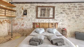 1 chambre, fer et planche à repasser, Wi-Fi