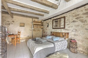 1 chambre, fer et planche Ă repasser, Wi-Fi