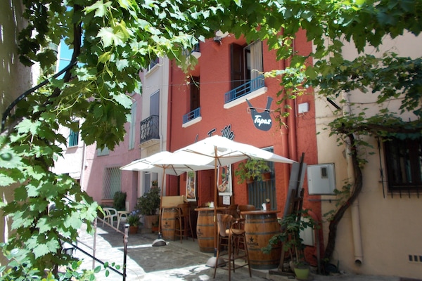 studio au 1er étage