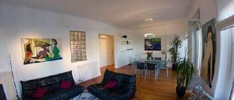 TV, lettore DVD, impianto stereo