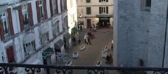 Very nice flat, fully renovated, in the heart of the historic part of the city