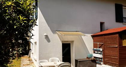 Apartment on the ground floor - 2 bedrooms - in villa on Anglet (BASQUE coast)