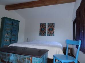 4 chambres, matelas mémoire de forme, fer et planche à repasser