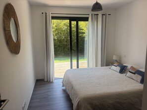 4 Schlafzimmer, Bügeleisen/Bügelbrett, kostenloses WLAN, Bettwäsche