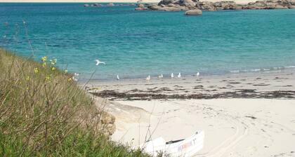 GĂźte "lâabri du marin"- Ă TrĂ©gunc, Ă 2 kms des plages