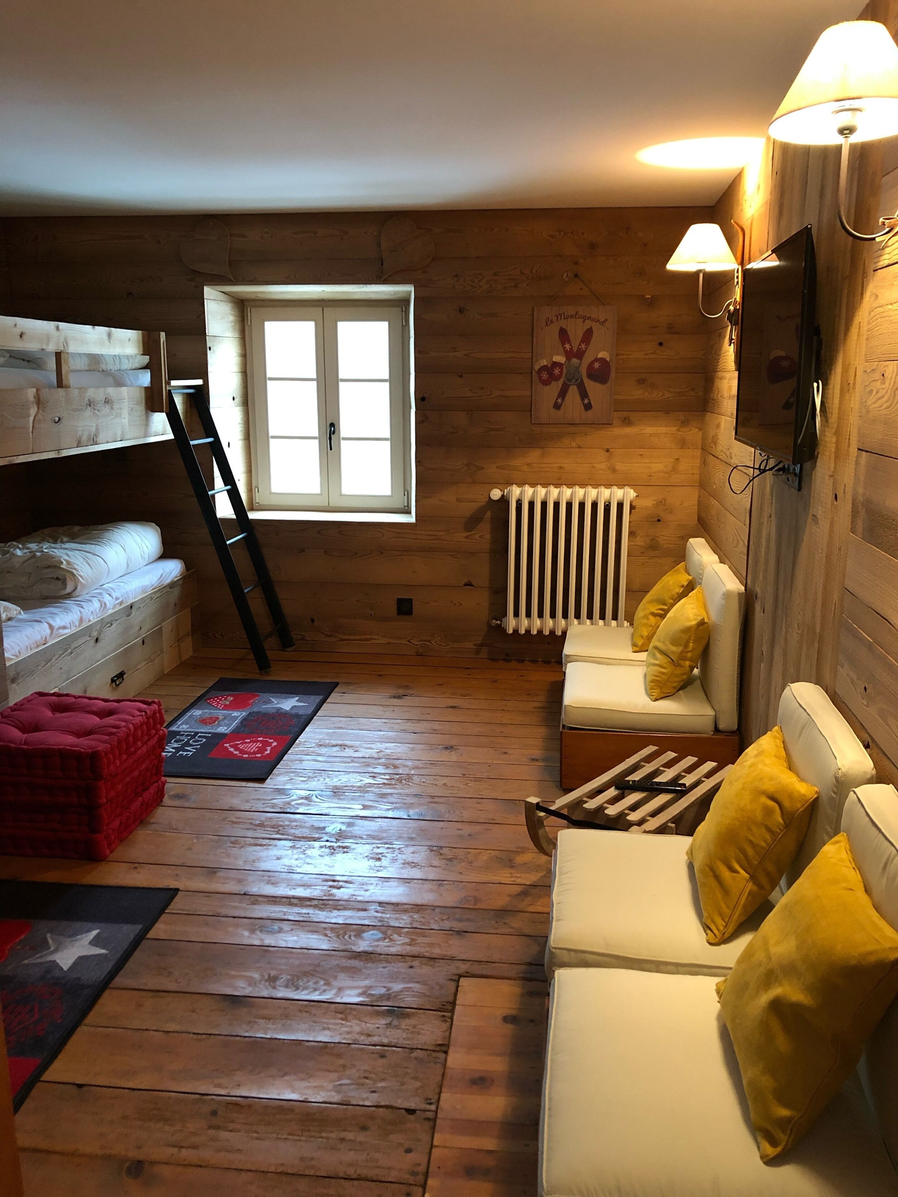 5 chambres, fer et planche à repasser, Wi-Fi