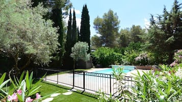 Piscine extérieure, piscine chauffée