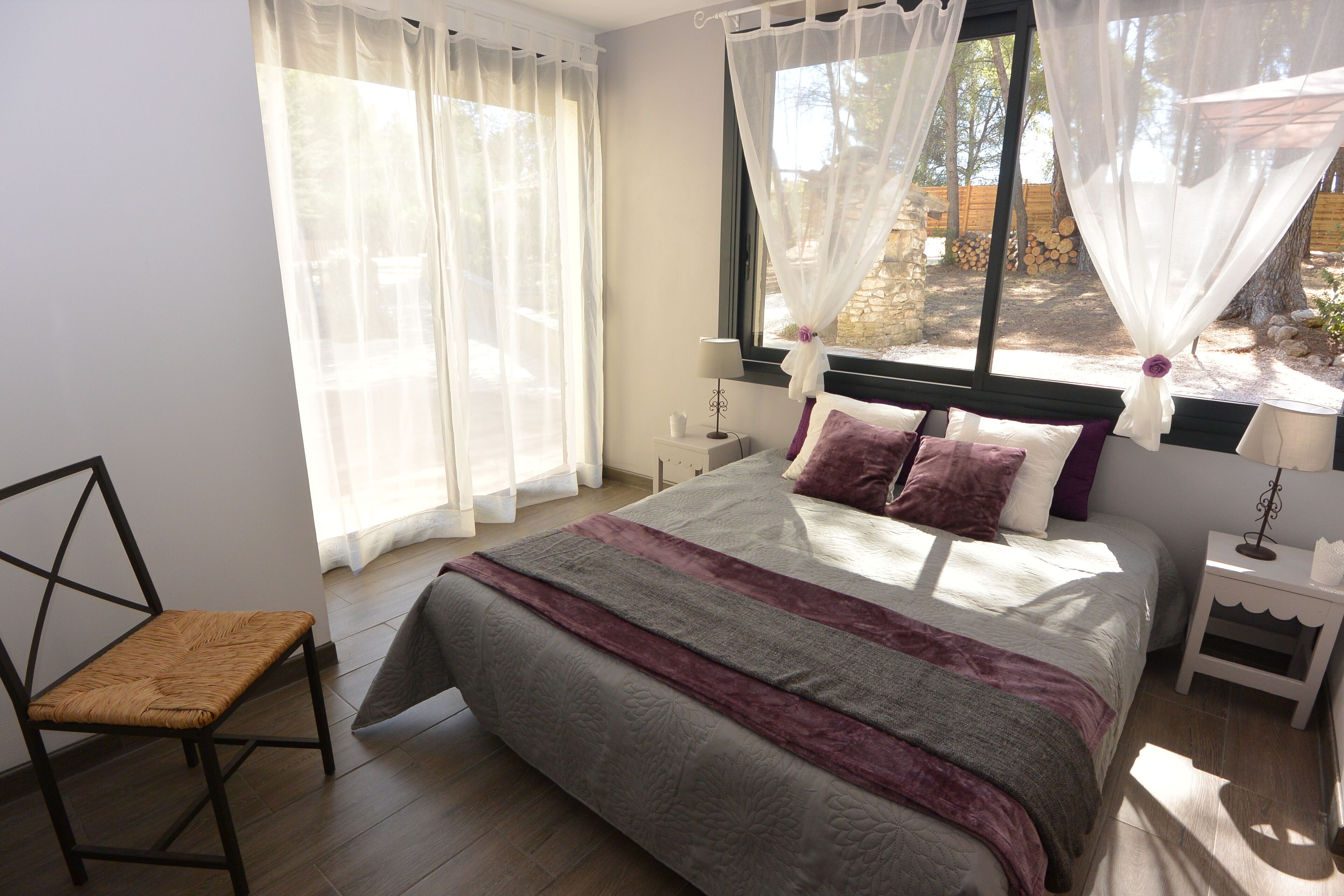 5 chambres, bureau, fer et planche à repasser, Wi-Fi gratuit