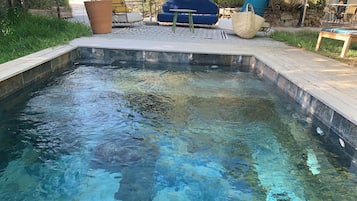 室外游泳池