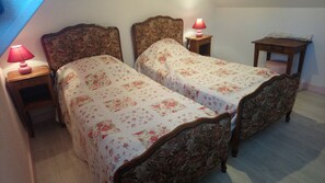3 bedrooms, iron/ironing board, WiFi