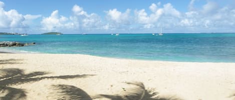 På stranden, liggestole