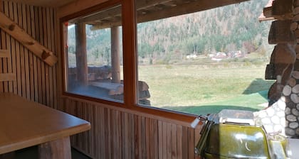 Quiet chalet 2 km from the ski slopes