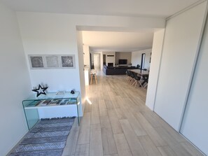 TV, fireplace, video games, DVD player - Spacious cottage with stunning views (Balazuc)