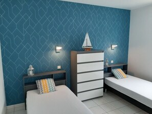 2 bedrooms, iron/ironing board, travel crib, free WiFi