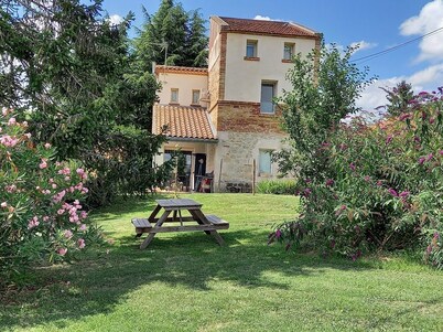The pigeon house in Figue Haut